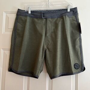 New men’s Laird olive green gray vantage performance classic board short.Size 34